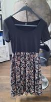 Shein VCAY Kleid mit Blumenmuster U-Ausschnitt hohe Taille M/38 Baden-Württemberg - Wertheim Vorschau