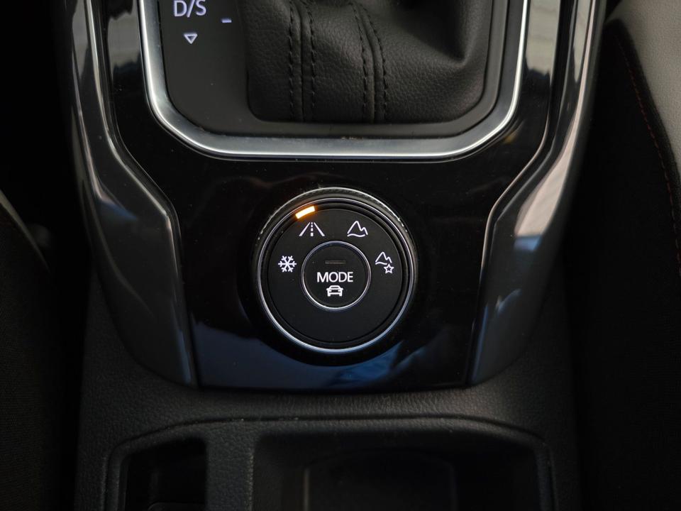 Volkswagen T-Roc Sport 2.0 TSI 4Motion DSG Navi LED AHK ACC in Roetgen