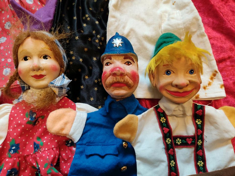 Handpuppe Kersa Micha Teufel Polizist Holz Gretel Kasperpuppe in Hamburg