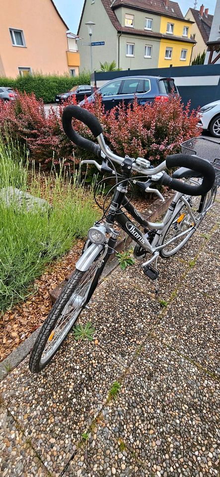 Damenfahrrad Ikarus 28 Zoll in Edingen-Neckarhausen