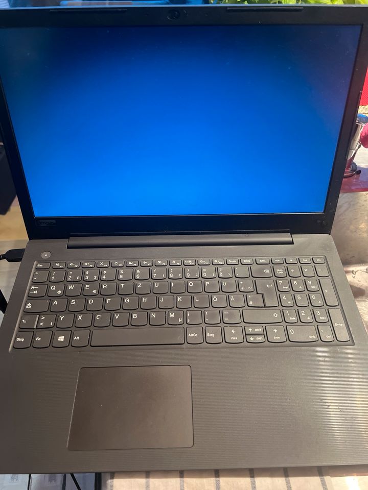 Lenovo V130-15|KB Model 81HN 8Gb 256 SSD in Eppertshausen