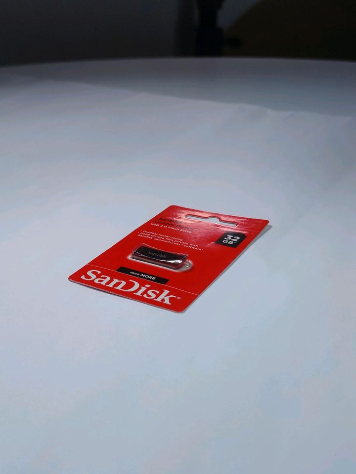 SanDisk Ultra Flair USB 3.0 32GB in Halle (Holzminden)