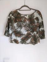 crop shirt tropical Benetton gr. S Oberteil T-Shirt top summer Nordrhein-Westfalen - Kevelaer Vorschau