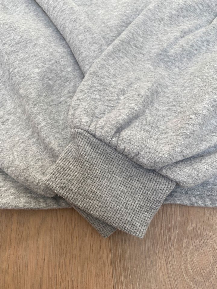 Levi’s Hoodie Mädchen Grau Gr. 12/152 in Neckargemünd