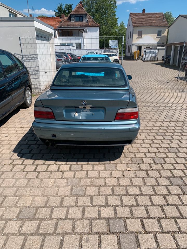 BMW E36 30 Jahre alt in Worms