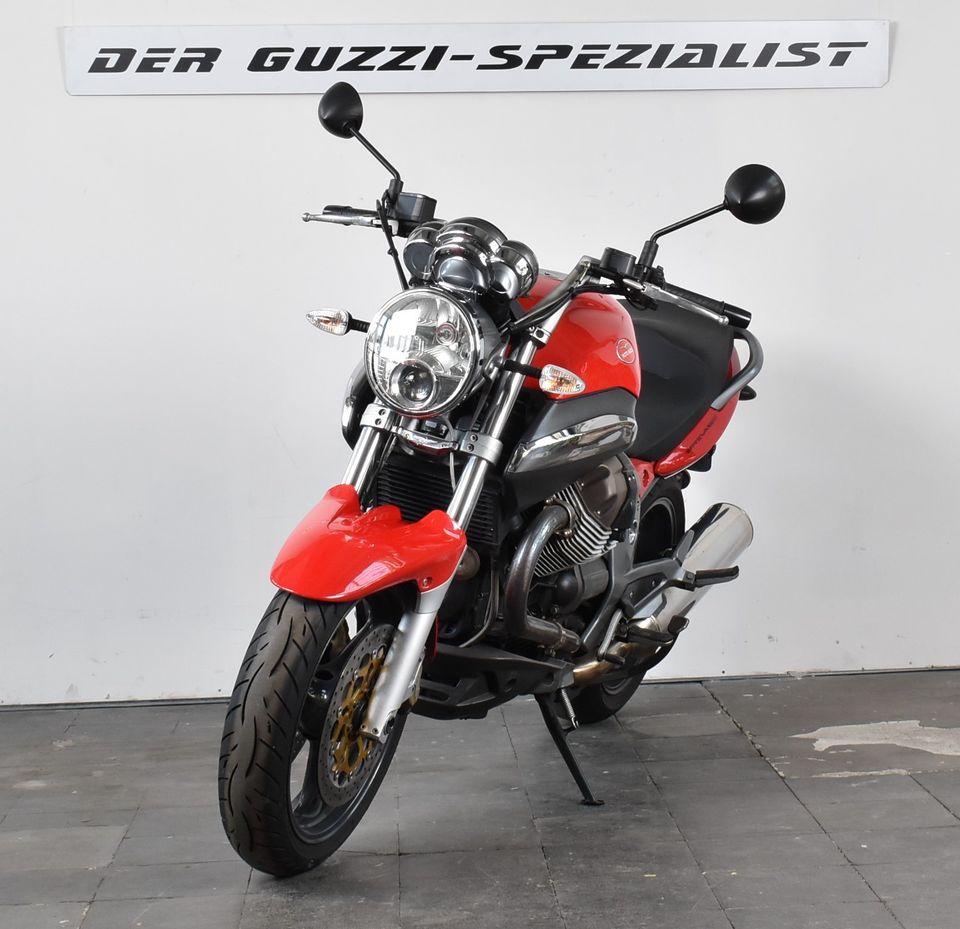 Moto Guzzi Breva 1100 Rosso mit einem Jahr Garantie in Laer