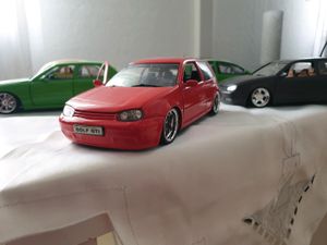 1:18 VW Golf 4 Tuning Harlekin Alu in Sachsen - Ebersbach/Sachsen