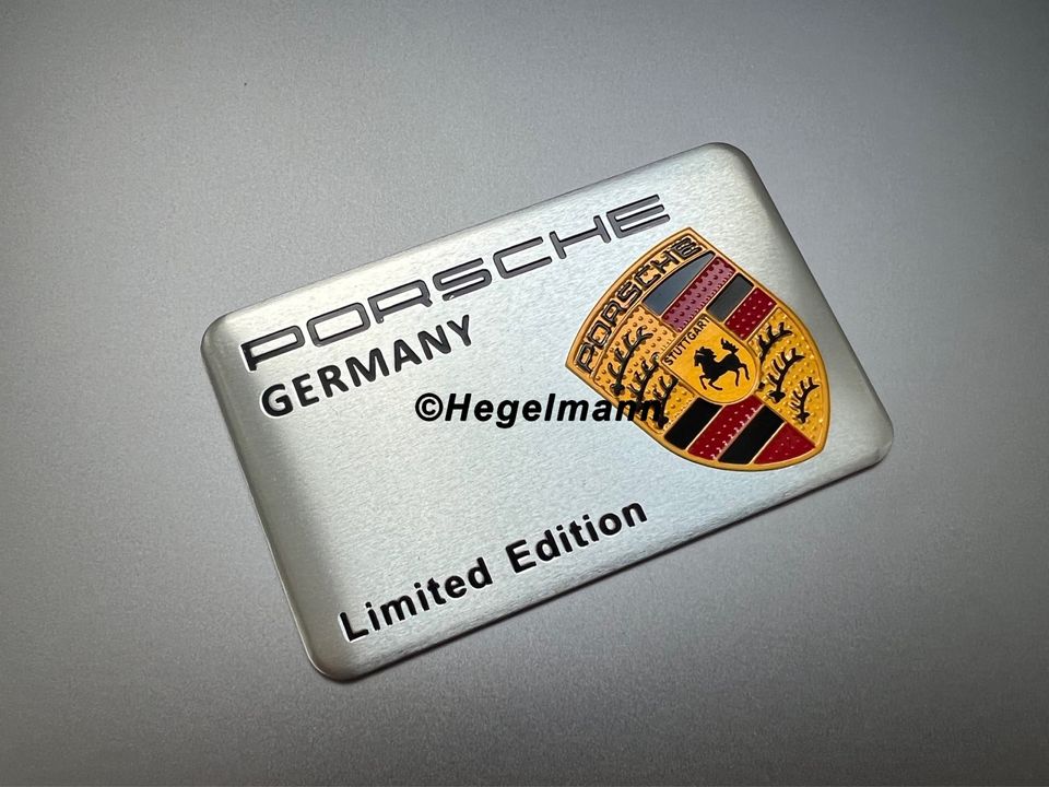 Porsche 924 928 911 GT Cayenne Boxster Panamera Emblem Logo in Butjadingen