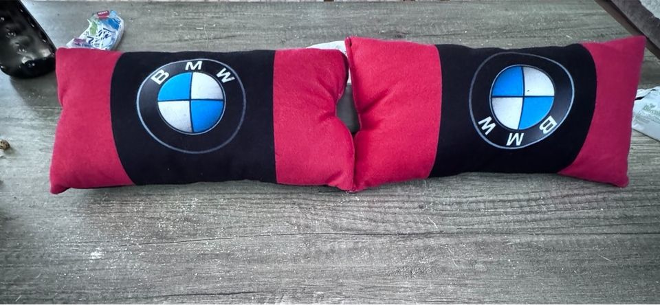 BMW 2x Autokissen Kopfstütze Nackenkissen in Berlin