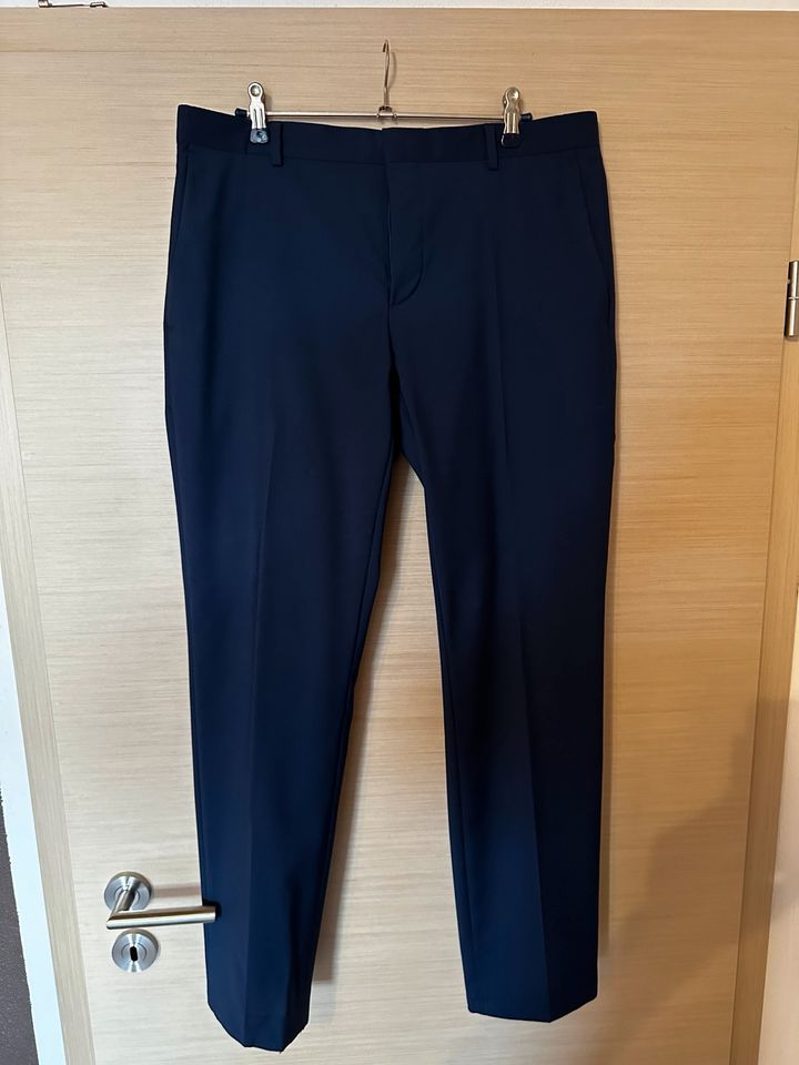 Anzug - Blau - Calvin Klein - Größe 48 - Slim Fit in Arnstorf