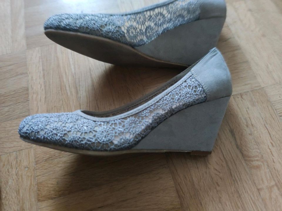 Anna Field Wedges Keilabsatz grau Spitze Gr 38 top Zustand in München