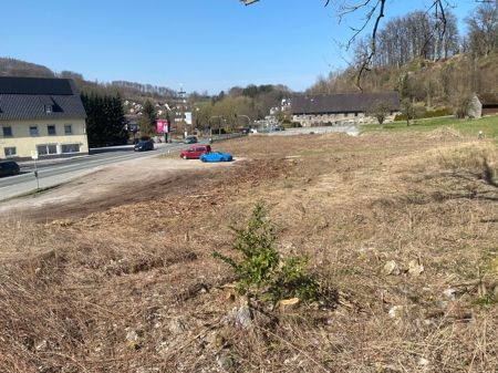 Grundstücksfläche direkt an der Bundesstraße B515 zwischen Balve, Menden & Hemer zu verpachten in Balve