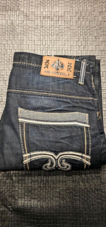 Rusty Neal Herren Jeans mit Kontrastnähten Dunkelblau W34 L34 Geb in Rodgau