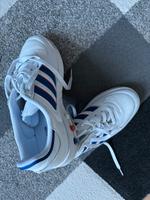 Sneaker Adidas neuwertig  Obermaterial Leder Gr. 40 Niedersachsen - Neu Wulmstorf Vorschau