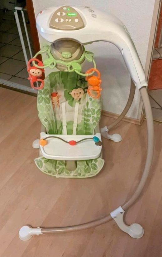 elektrische Babyschaukel von Fisher Price in Neubulach