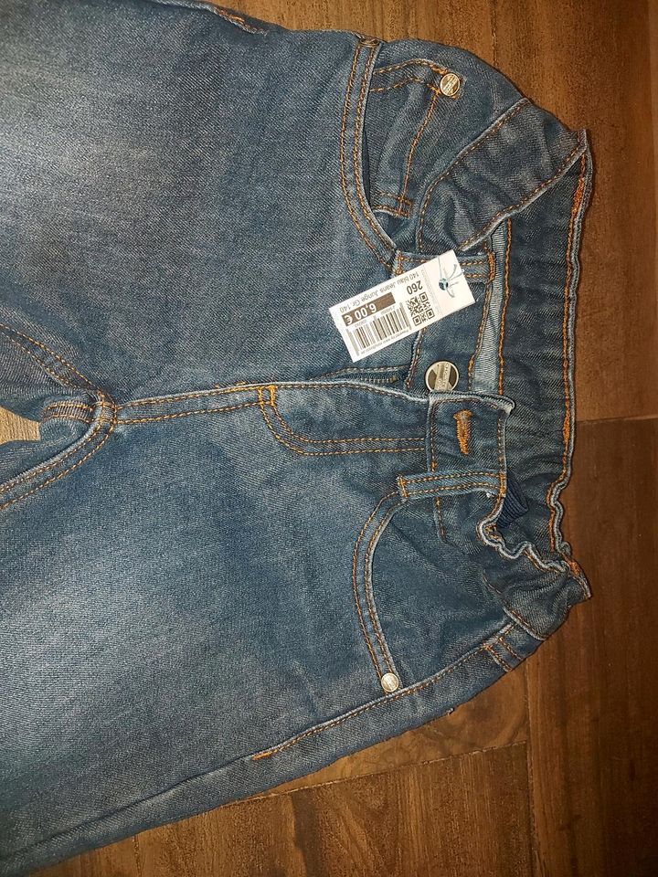 Jeans Gr. 140 blau - wie neu in Füssen