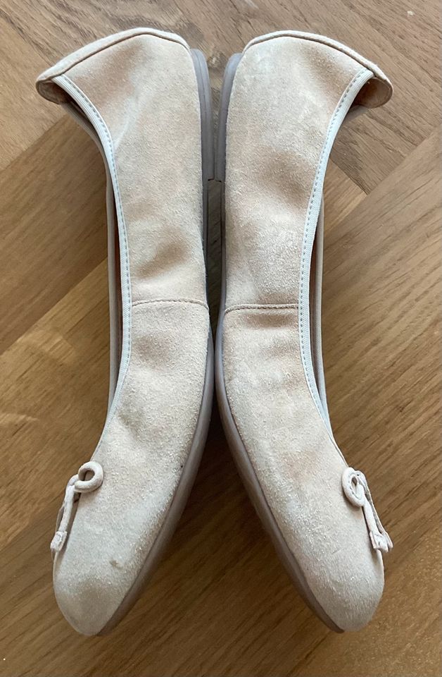 Unisa Ballerinas Größe 41, beige, Wildleder in Freiburg im Breisgau