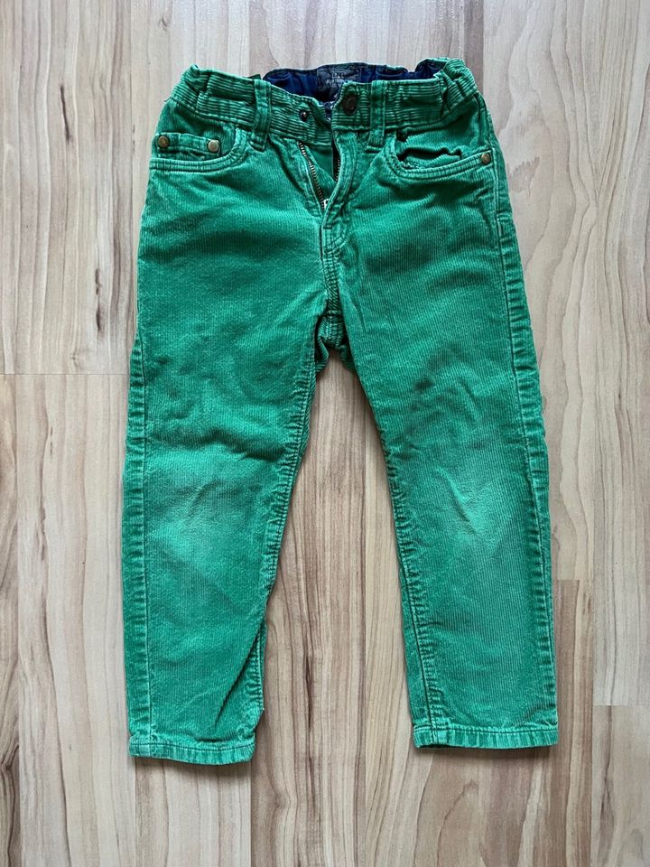 H&M Cordhose - gut erhalten - 104 in Bad Nauheim