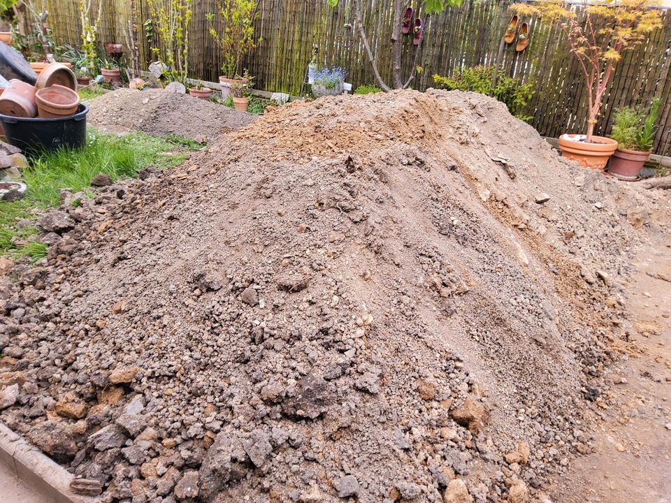 Garten Erde zu verschenken in Oestrich-Winkel