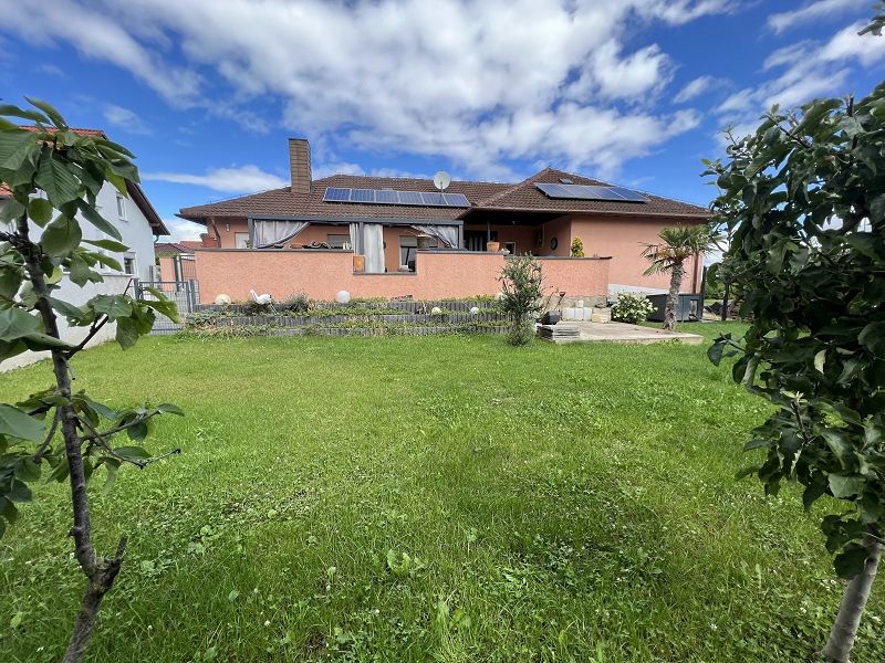 Freistehendes Bungalow mit Keller und großer Terrasse in Ober-Flörsheim