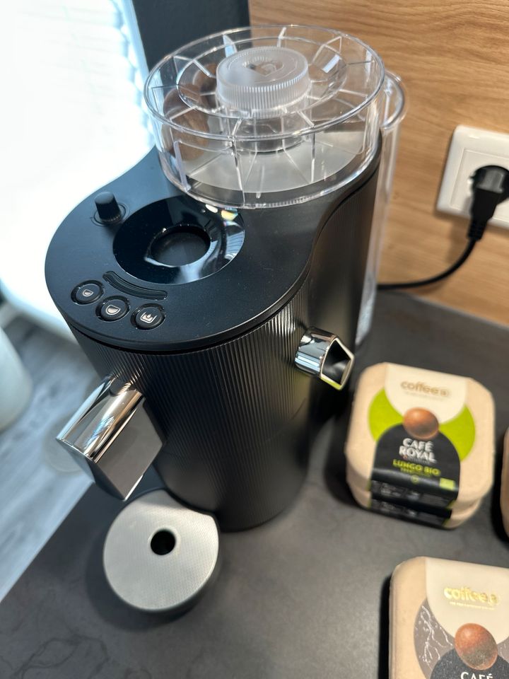 Kaffeemaschine Coffee b mit Kapseln in Melle