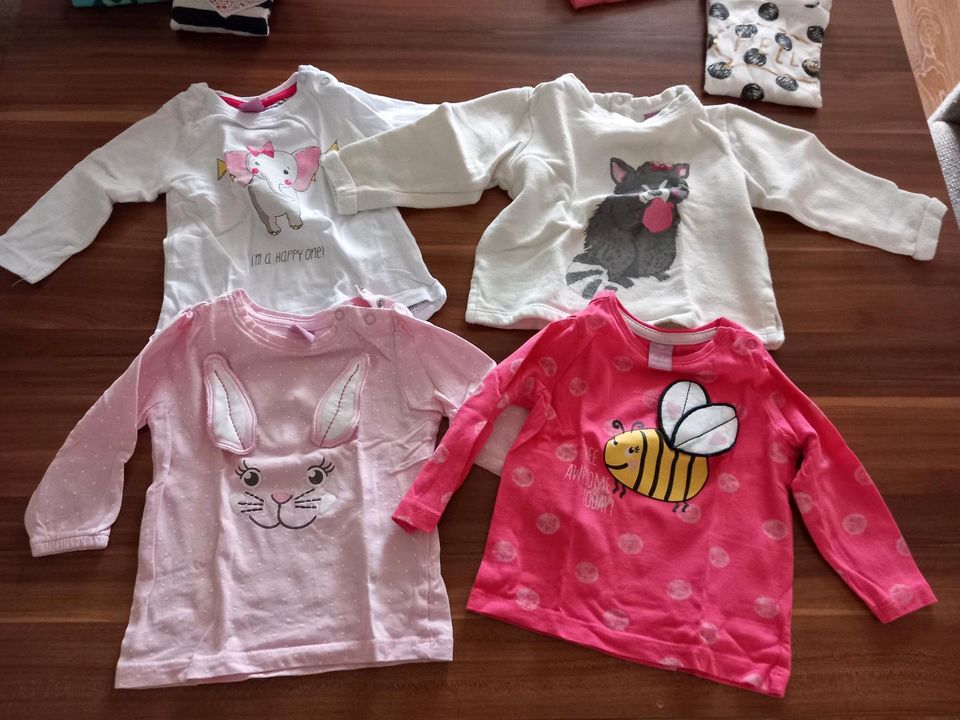 4 Baby Mädchen Langarmshirts Takko Größe 62/68 in Kreuzau