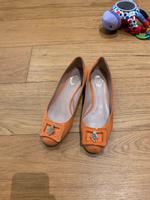 Orangene Ballerinas mit Absatz und schnalle Unützer Leder Pumps Bayern - Ingolstadt Vorschau