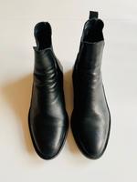 Wunderschöne Leder Ankle Chelsea Boots Stiefeletten - schwarz 37 Leipzig - Leipzig, Zentrum Vorschau