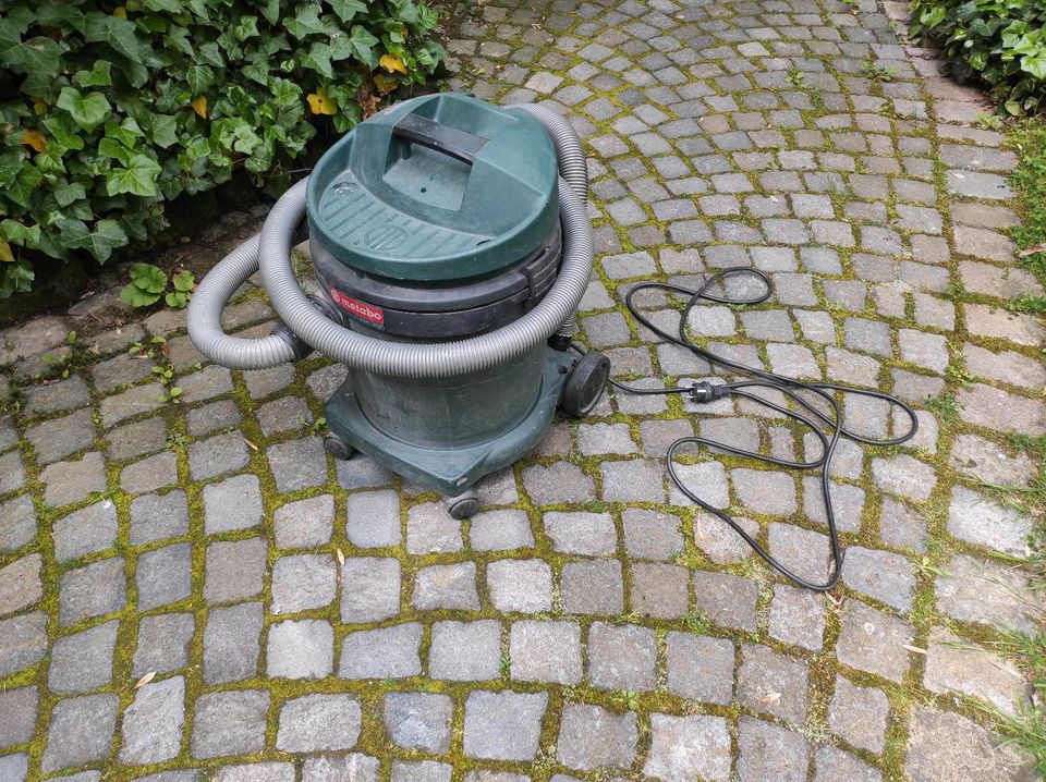 Metabo ASA1202 Allessauger m. Startautomatik stark gebraucht in Schauenburg