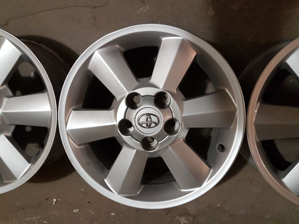 Originale Toyota Alufelgen 16'' , ET: 45, LK: 5x114,3 in Berlin