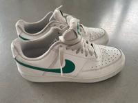 Nike sneaker weiß grüner Streifen 42 Altona - Hamburg Lurup Vorschau