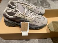 Yeezy Boost 700 Tephra US 14 Bayern - Regensburg Vorschau