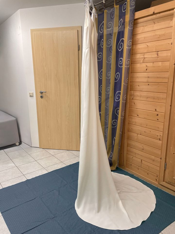 Brautkleid / Hochzeitskleid Rosa Clara NADIR,38,modern,elegant in Zell am Main