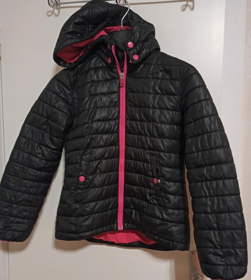 Kinder Jacke, H&M, GR. 146 in Hamburg