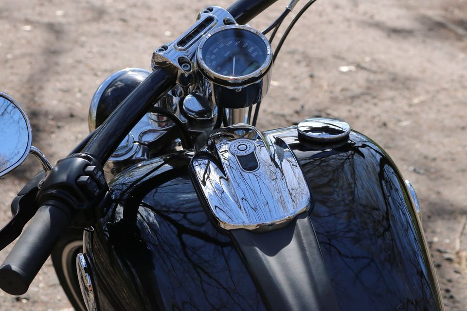 Harley Davidson Softail Breakout FXSB 5HD 103 TC*Jekill&Hyde*250 in Berlin
