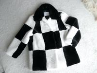 NEU MANTEL Schwarz Weiss superweiches FELLimitat MANGO JACKE, L Brandenburg - Potsdam Vorschau