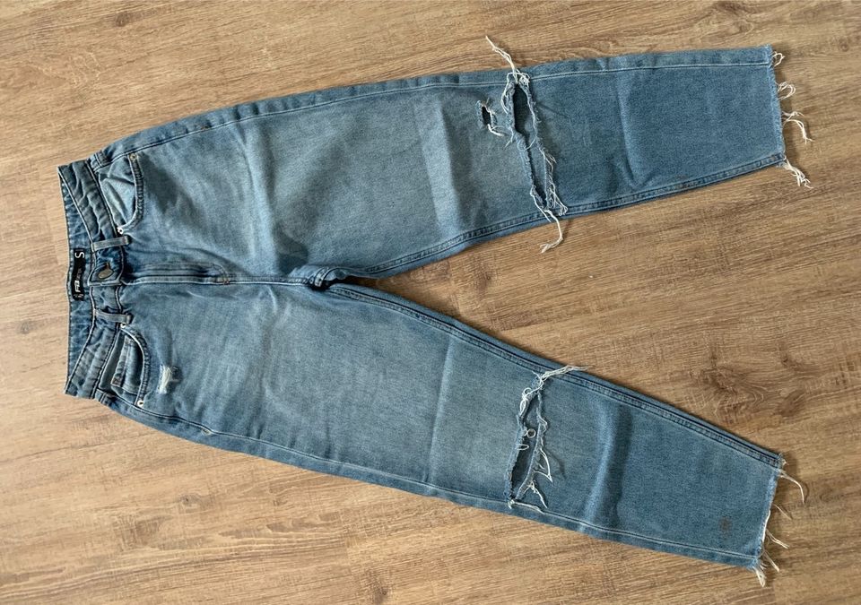 Jeans in Größe S - Fb Sister in Brake (Unterweser)