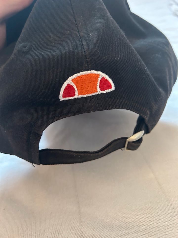 Ellesse Retro Cap in Versmold