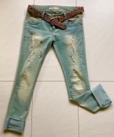 Coole Destroyed Damenjeans Gr. 42 (eher Gr. 38/40) green Nordrhein-Westfalen - Dinslaken Vorschau