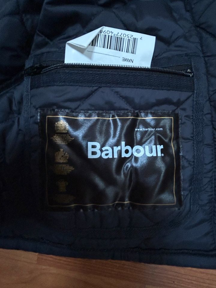 Barbour Kinderjacke Größe M Boys Steppjacke Liddesdale in Hamburg