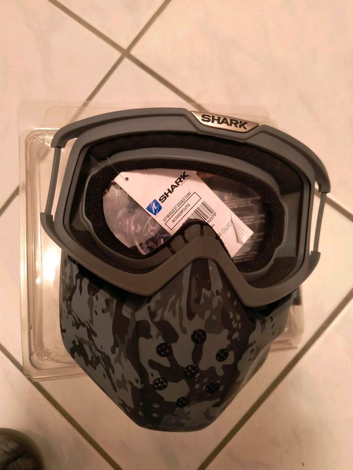 Shark raw Maske Kinnteil + Brille Camouflage neu und unbenutzt in Castrop-Rauxel