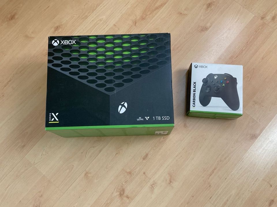 Xbox Series X 1TB Konsole, 2x Controller mit Akku, Forza Horizon in Labenz