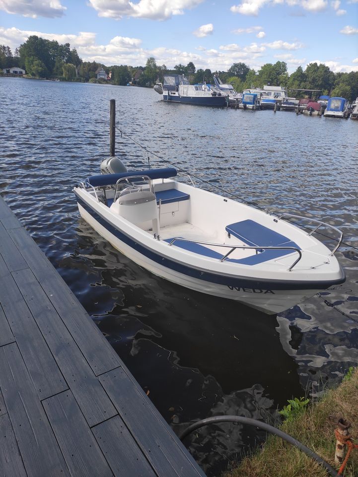 Sportboot 15 PS mieten mit PKW-Anhänger, Motorboot in Luckau