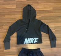 NIKE Sports (Crop Pullover) in M Mecklenburg-Vorpommern - Neubrandenburg Vorschau