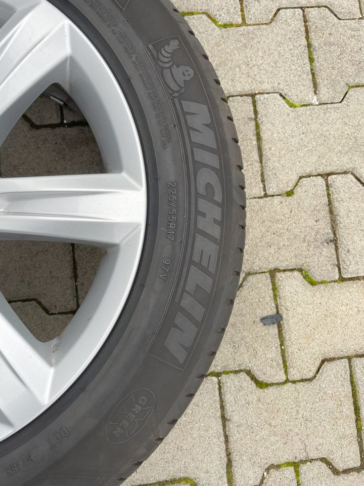 VOLVO V90 II S90 II Sommerreifen Kompletträder 225/55 R17 Radsatz in Rodgau