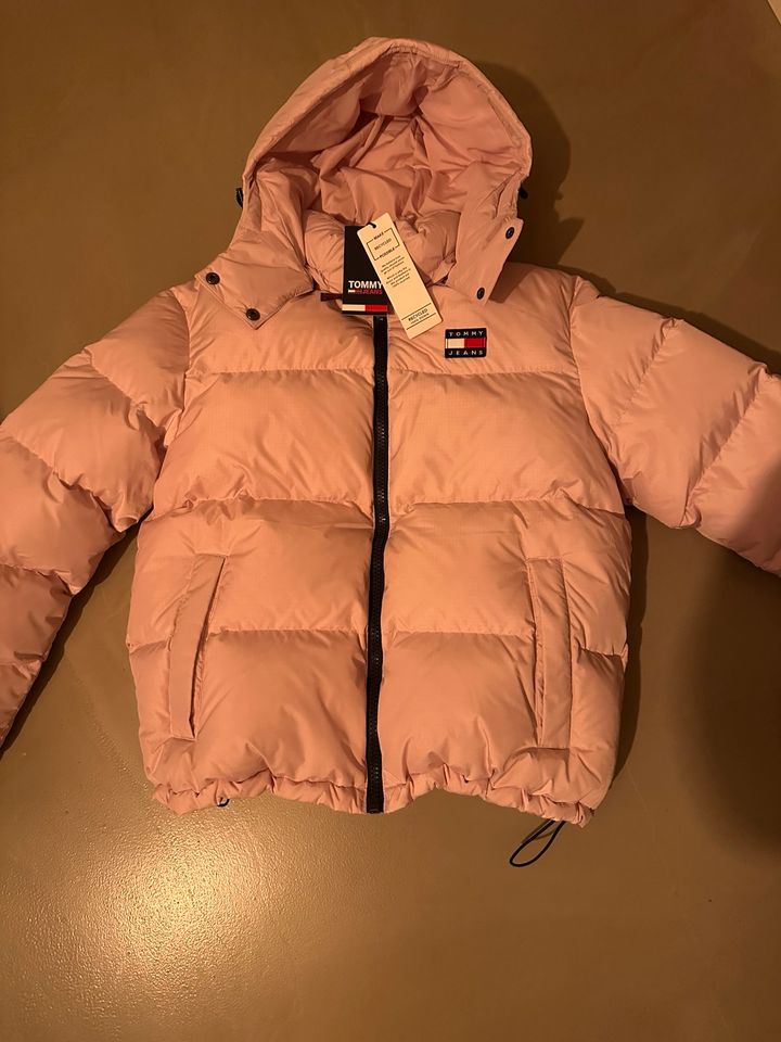 Tommy Hilfiger Alaska Puffer Jacke rosa neu Gr.M in Herzogenrath