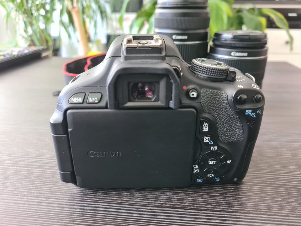 CANON EOS 600D mit viel Zubehör in Oberndorf am Lech