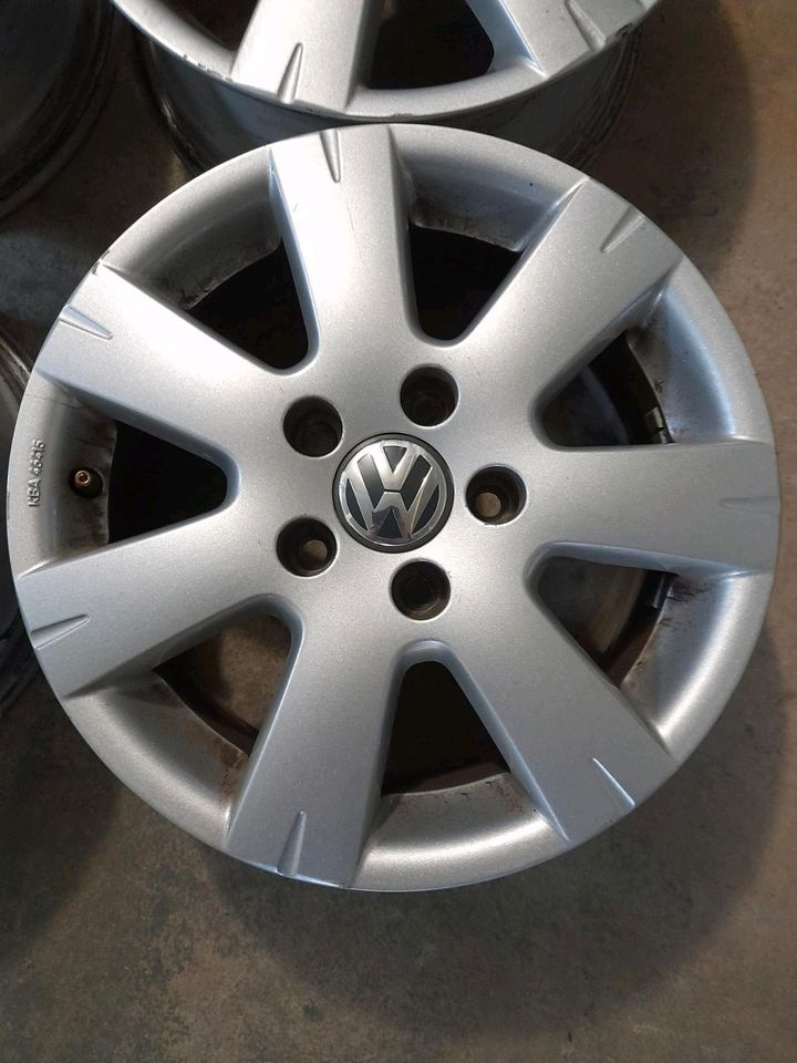 Alufelgen 15zoll  VW Golf in Moers