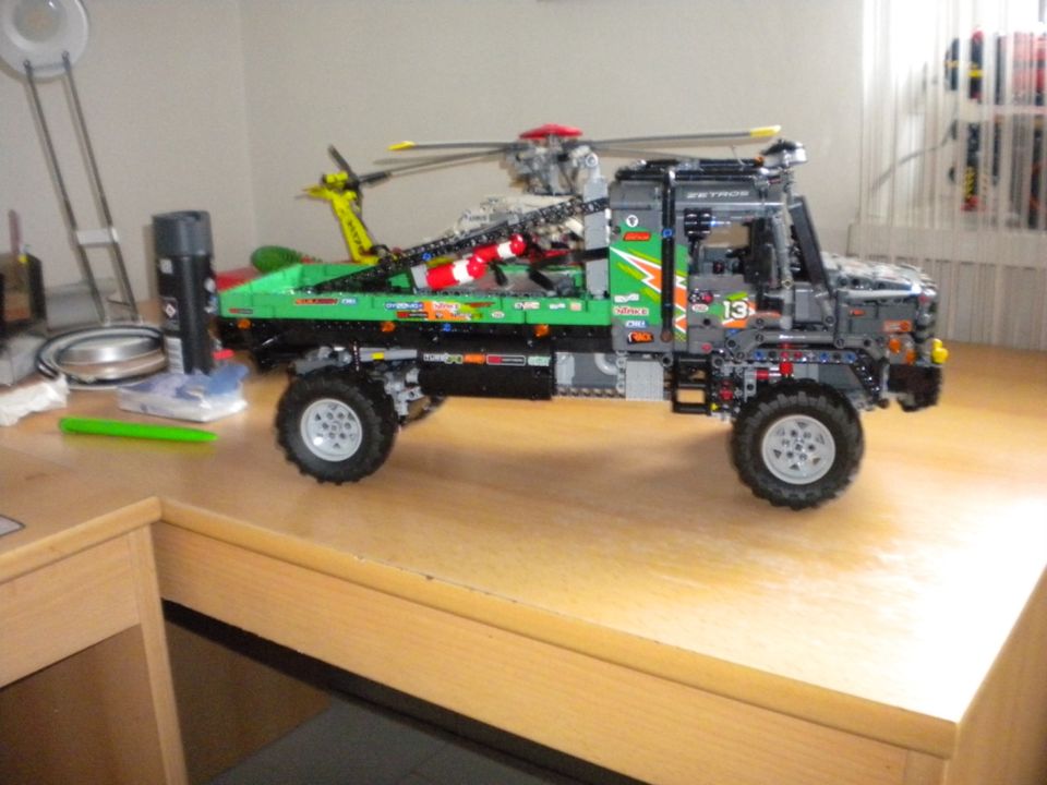 Lego Technic  Mercedes-Track in Groß Oesingen