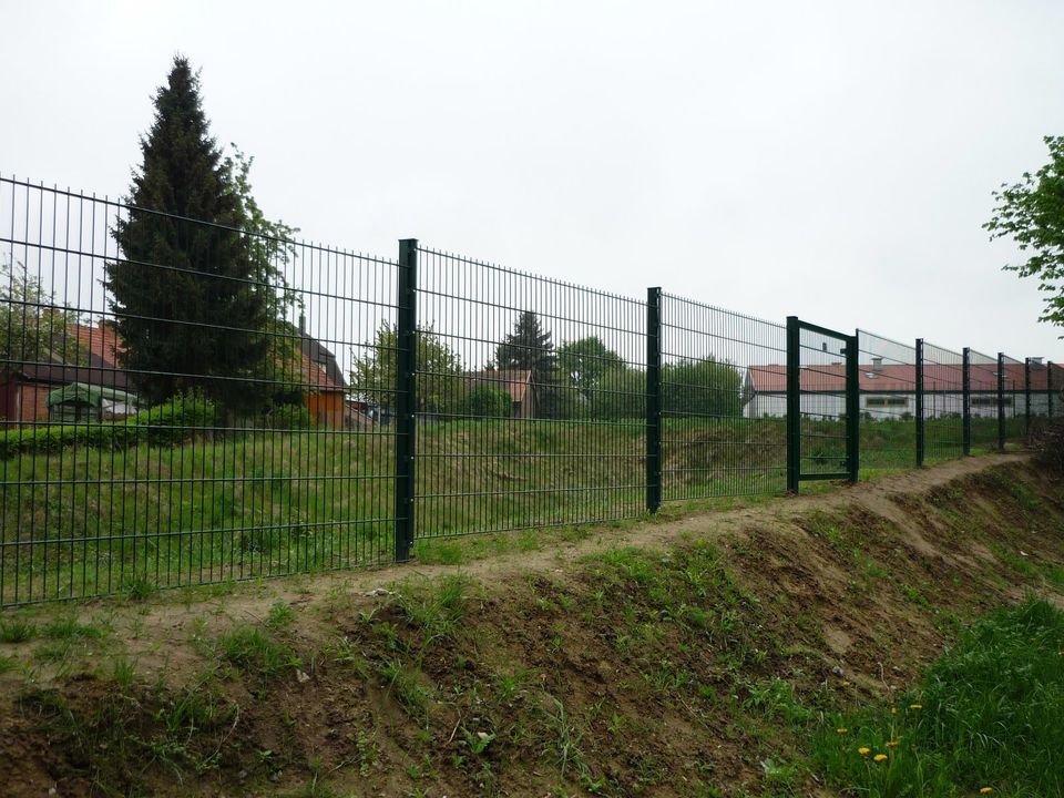 Gitterzaun, Doppelstab, Zaunelemente, Stahlzaun, Metallzaun in Northeim